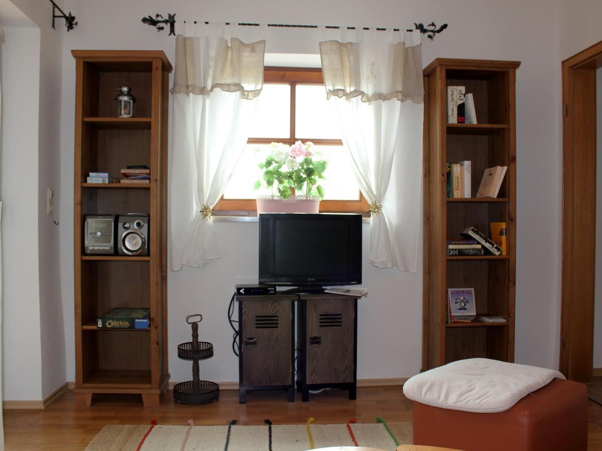 Ferienhaus Wolferstetter Tittmoning ภายนอก รูปภาพ