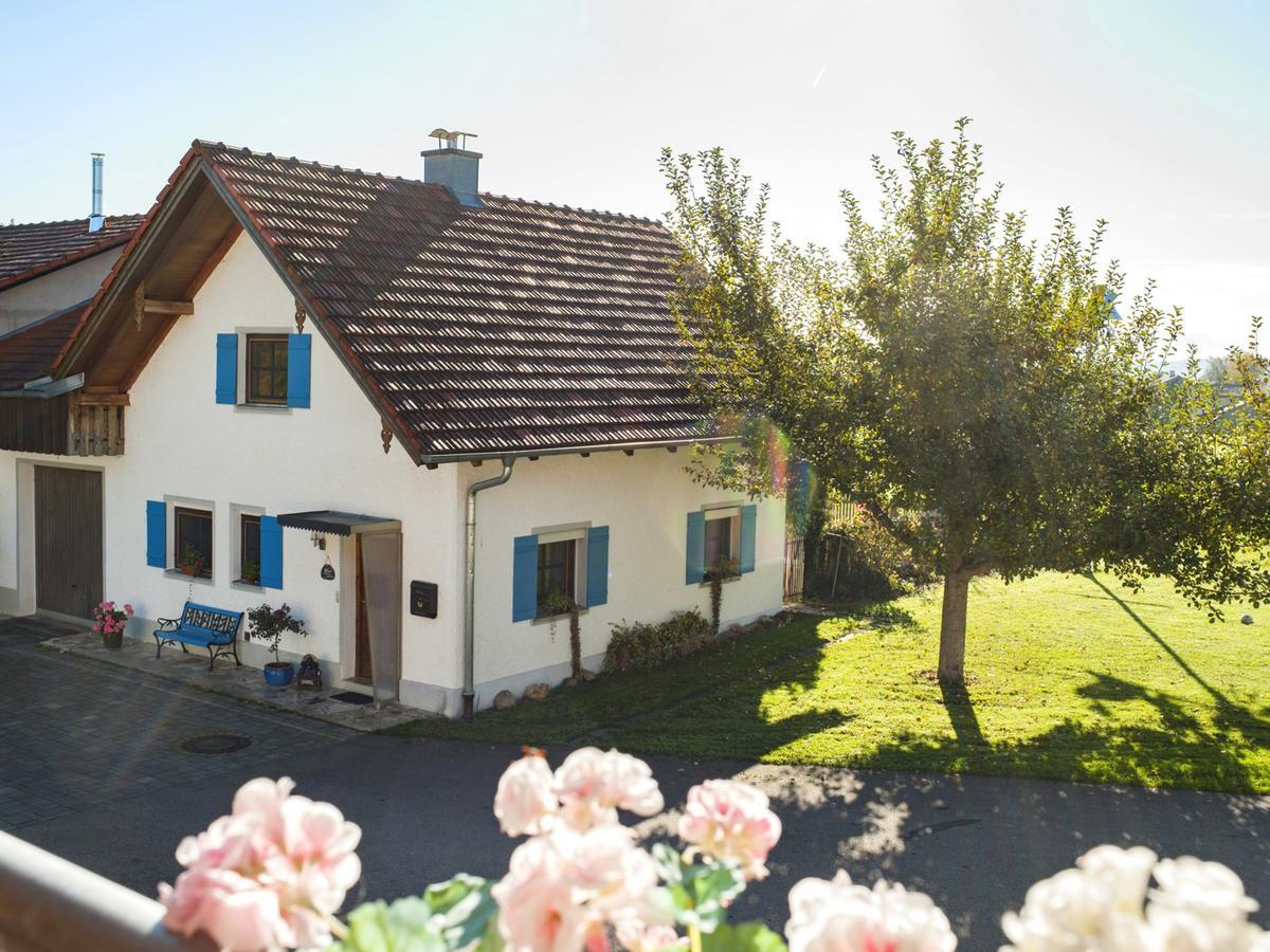 Ferienhaus Wolferstetter Tittmoning ภายนอก รูปภาพ