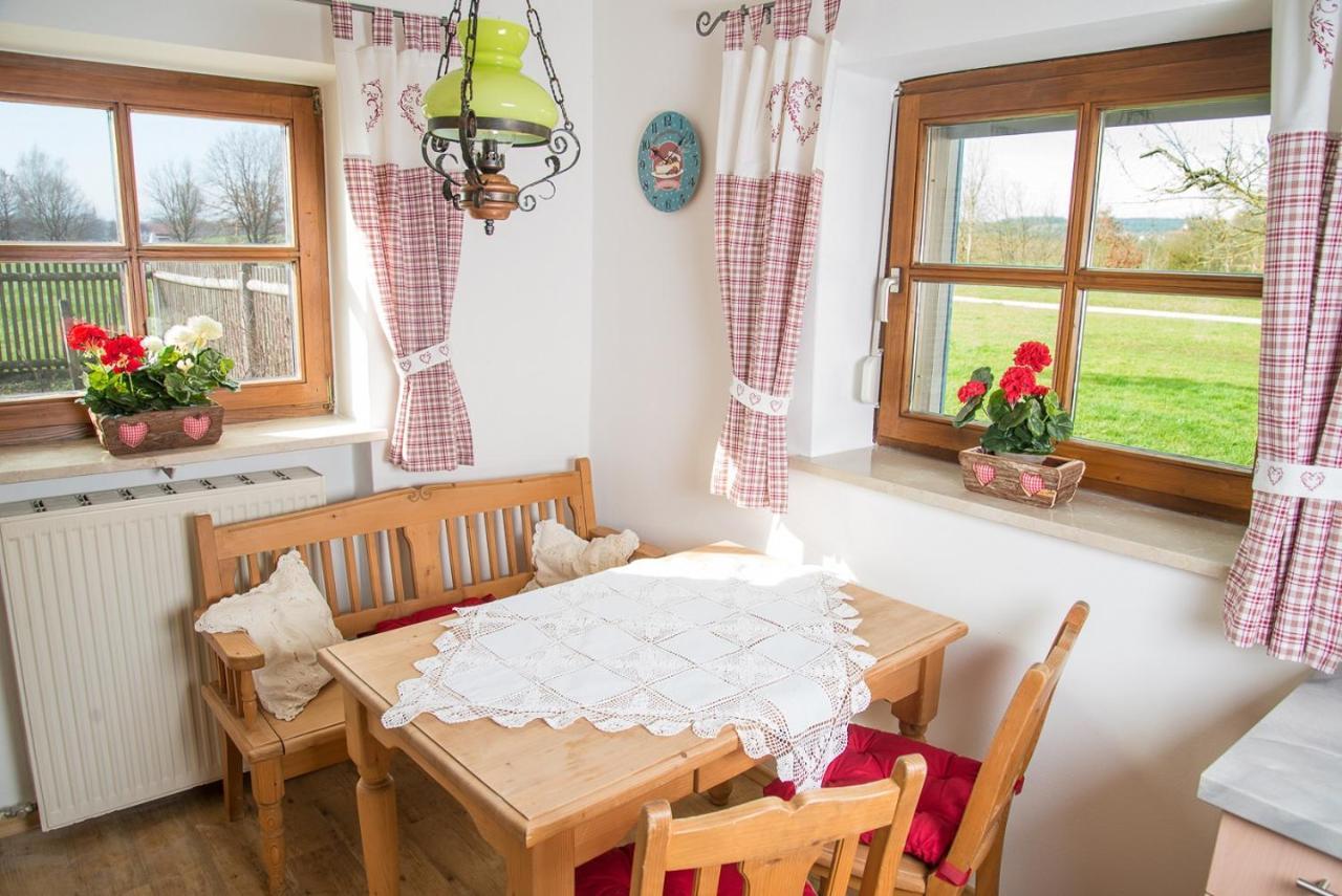 Ferienhaus Wolferstetter Tittmoning ภายนอก รูปภาพ